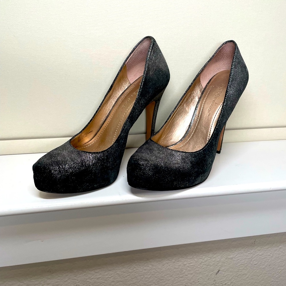 BCBG Shimmer Heel